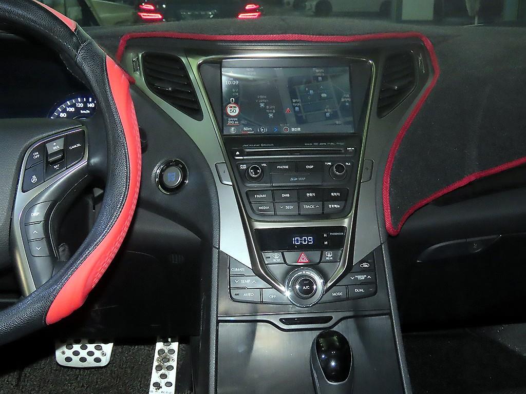 HYUNDAI Grandeur - Vista 11