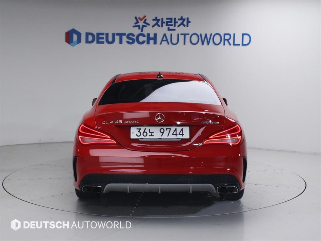 Mercedes Benz CLA Class - Vista 4