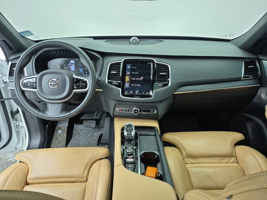 Volvo XC90 - Vista 5