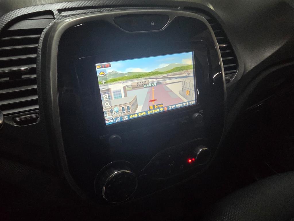 SAMSUNG QM3 - Vista 8