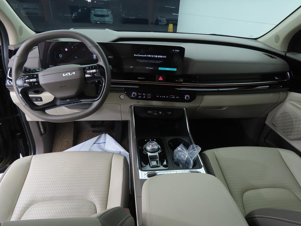 KIA Carnival - Vista 7