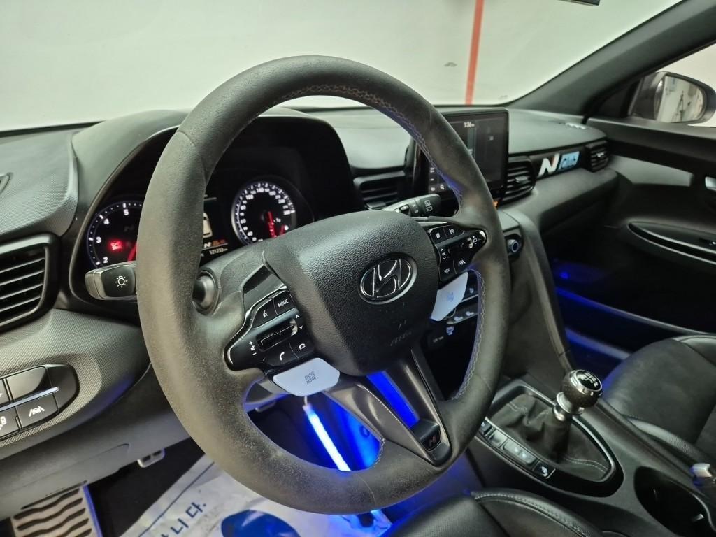 HYUNDAI Veloster - Vista 8