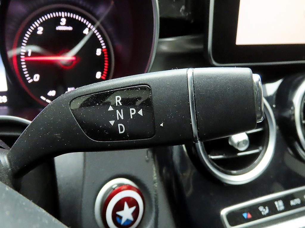 Mercedes Benz C Class - Vista 10