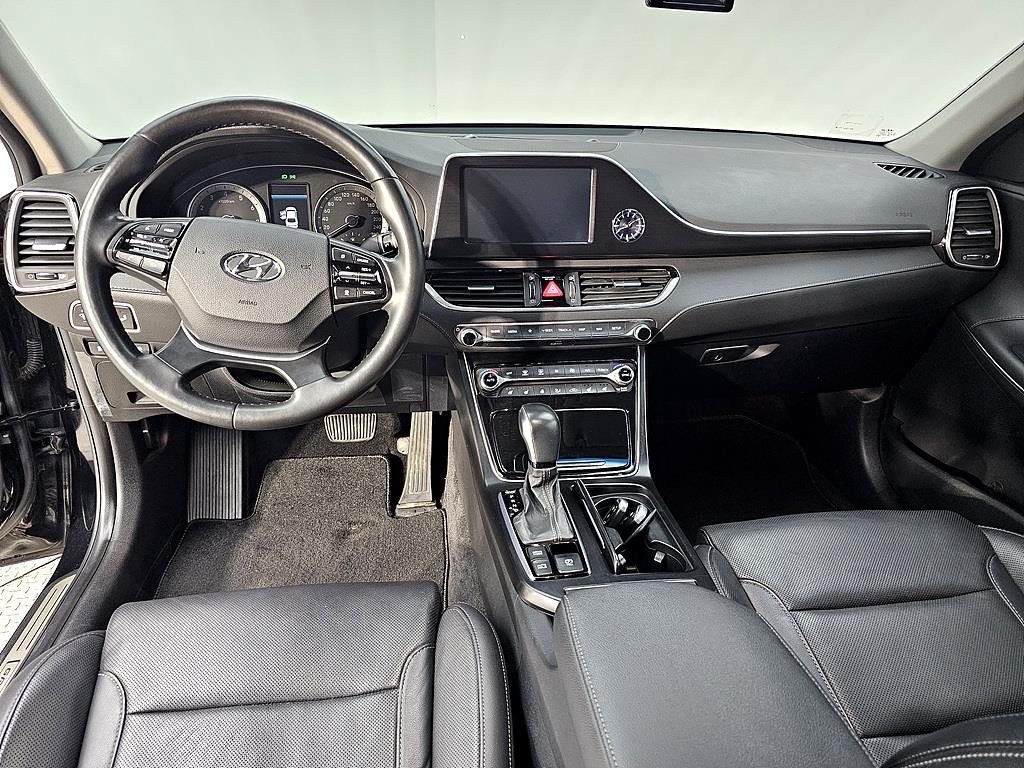 HYUNDAI Grandeur - Vista 5