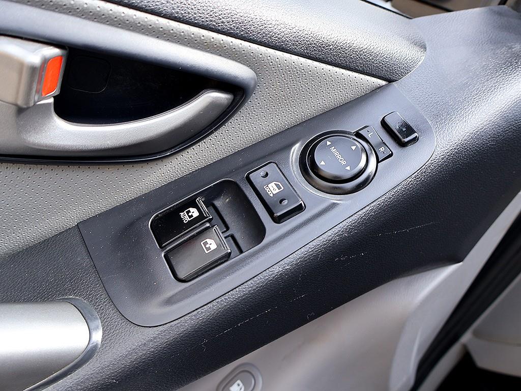 HYUNDAI Starex 2019 Gris - Importación desde Corea - HF Imports Iquique - Foto 12