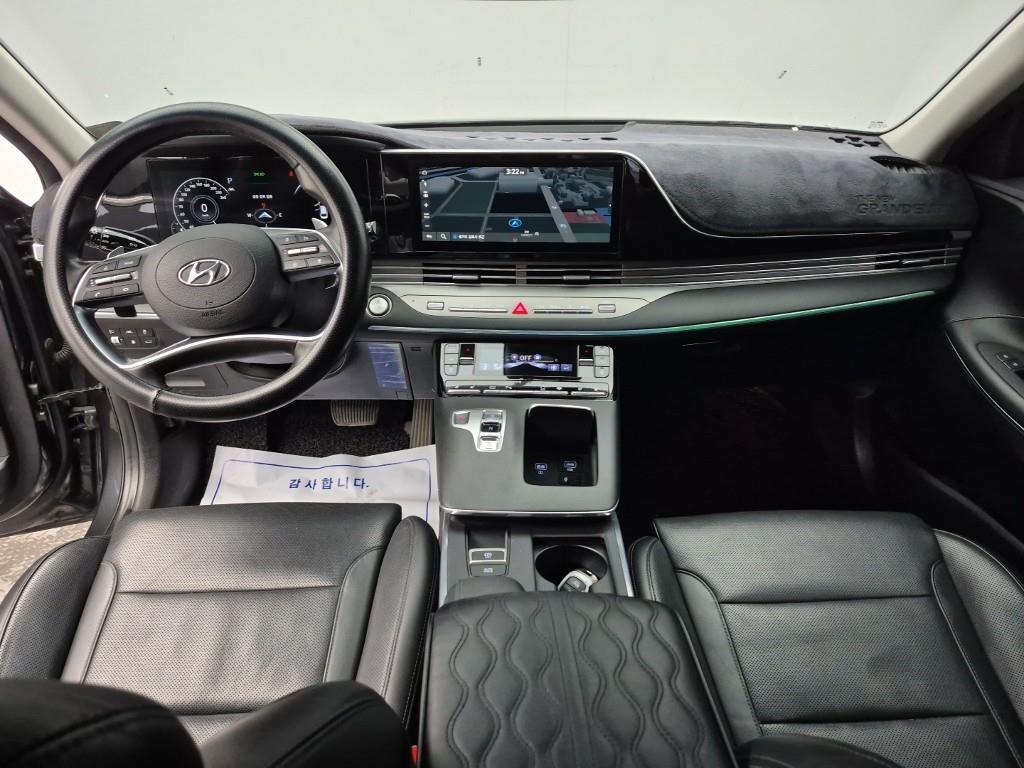 HYUNDAI Grandeur - Vista 5