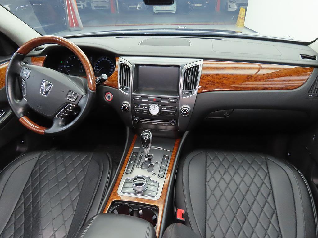 HYUNDAI Equus - Vista 5