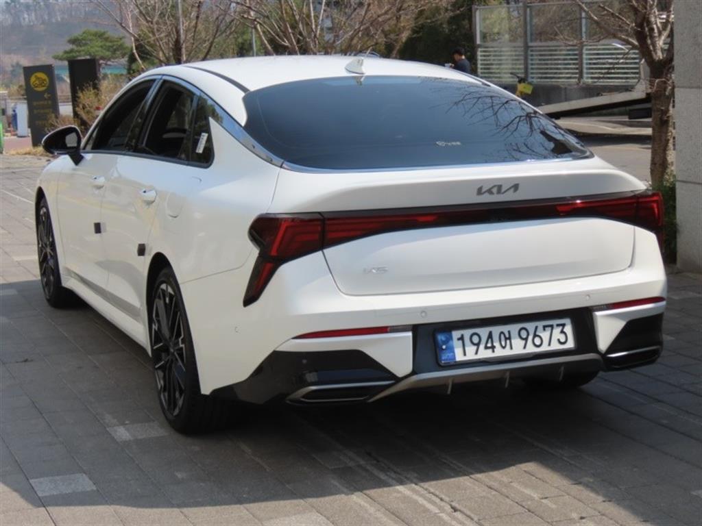 KIA K5 - Vista 7
