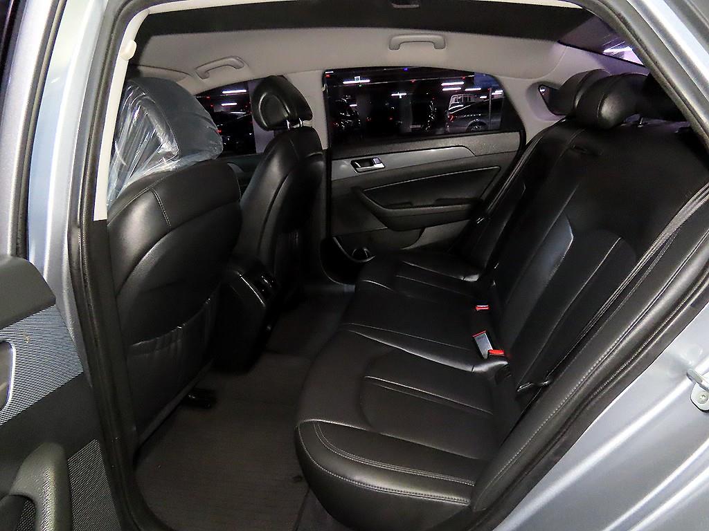 HYUNDAI Sonata - Vista 7