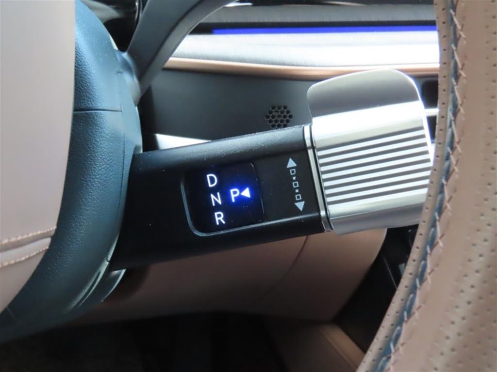 HYUNDAI Grandeur - Vista 11