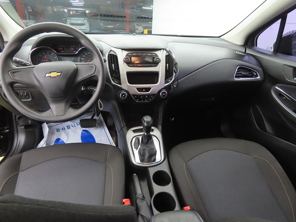 Chevrolet Cruise - Vista 7