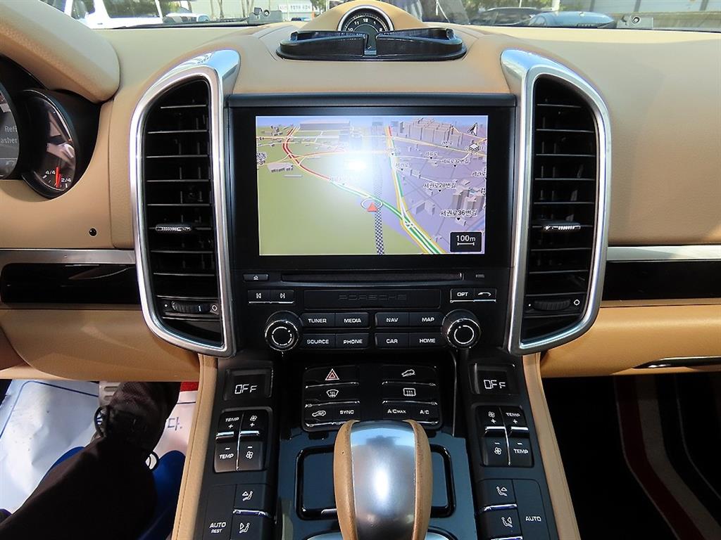 Porsche Cayenne - Vista 12