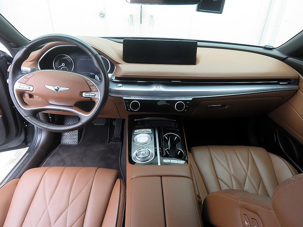 Genesis G80 - Vista 8