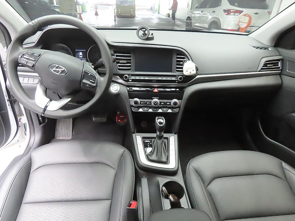 HYUNDAI Avante 2019 Blanco - Importación desde Corea - HF Imports Iquique - Foto 9