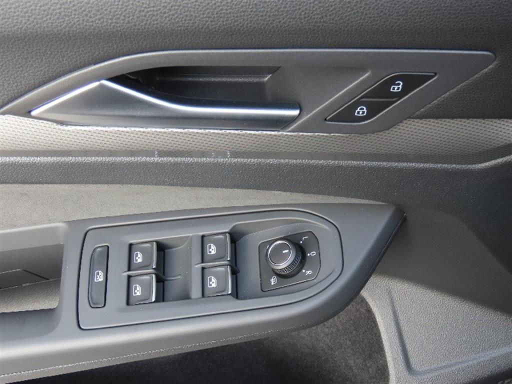 Volkswagen Golf 2025 Negro - Importación desde Corea - HF Imports Iquique - Foto 12