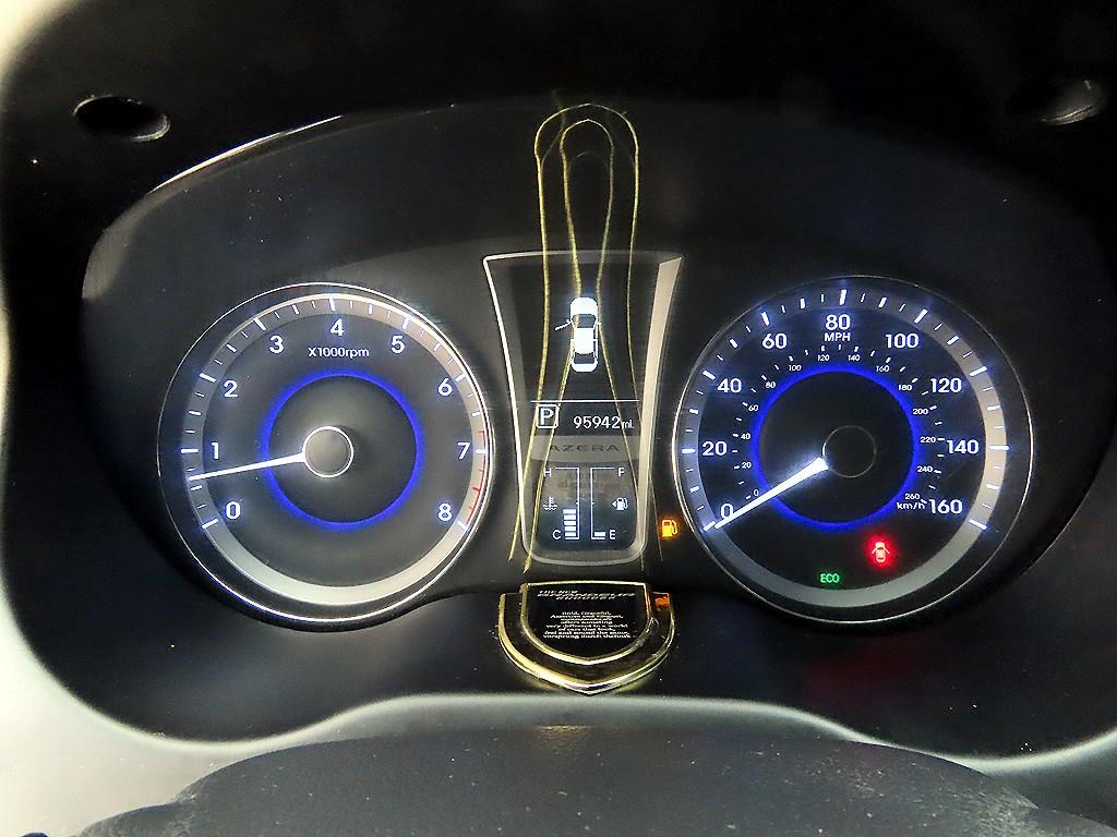 HYUNDAI Grandeur - Vista 9