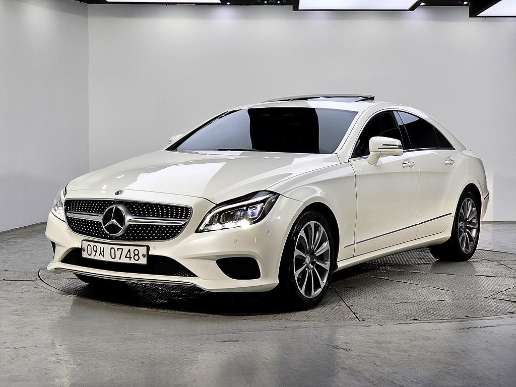 Mercedes Benz CLS Class 2016 Blanco - Importación desde Corea - HF Imports Iquique - Foto 1