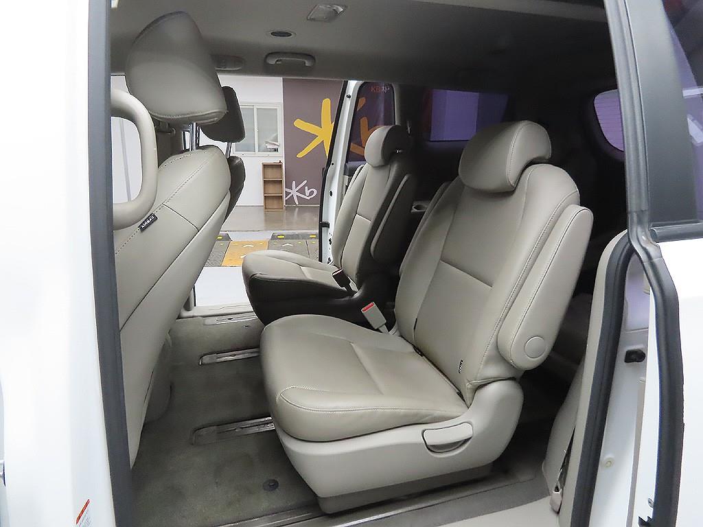 KIA Carnival 2017 Blanco - Importación desde Corea - HF Imports Iquique - Foto 9