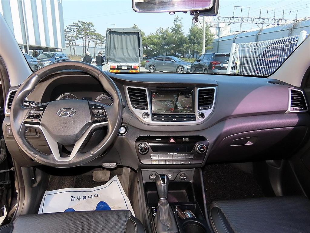 HYUNDAI Tucson - Vista 7
