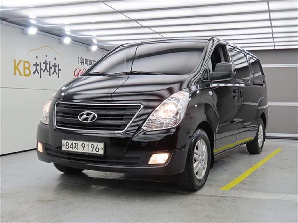 HYUNDAI Starex 2016 Negro - Importación desde Corea - HF Imports Iquique - Foto 1