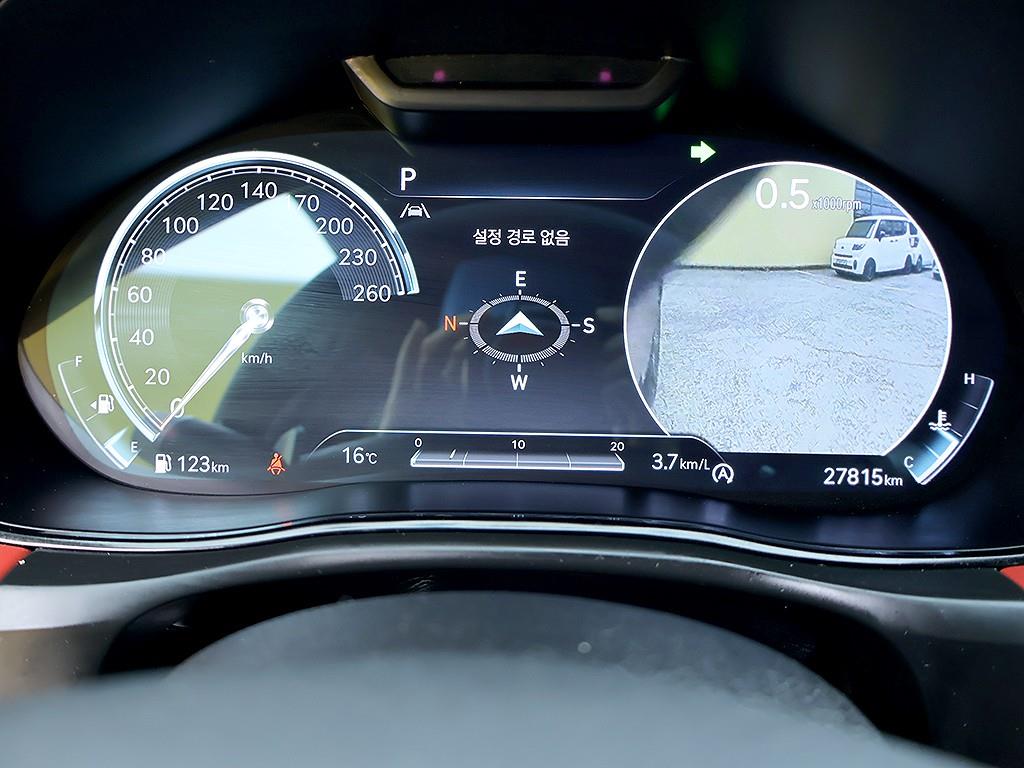 Genesis GV70 - Vista 11