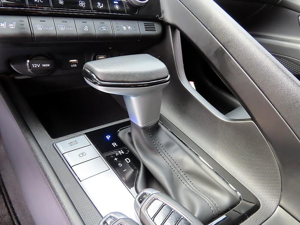 HYUNDAI Avante - Vista 11