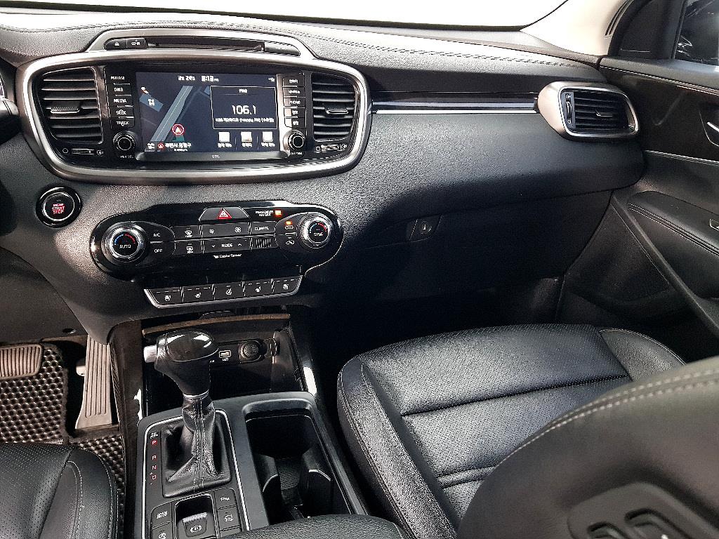 KIA Sorento - Vista 10