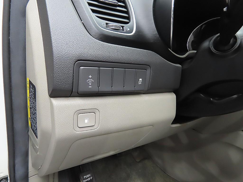 KIA Carnival 2017 Blanco - Importación desde Corea - HF Imports Iquique - Foto 13