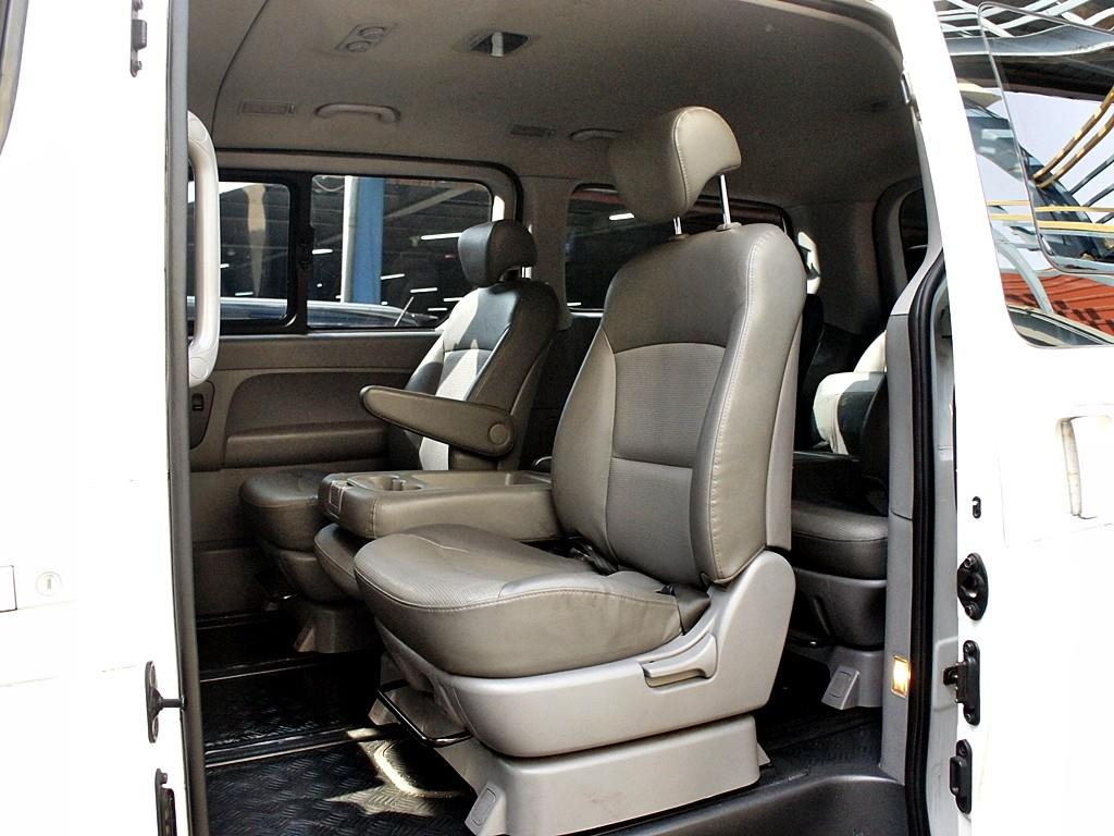 HYUNDAI Starex - Vista 11