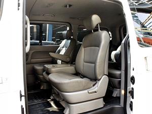 HYUNDAI Starex - Vista 12