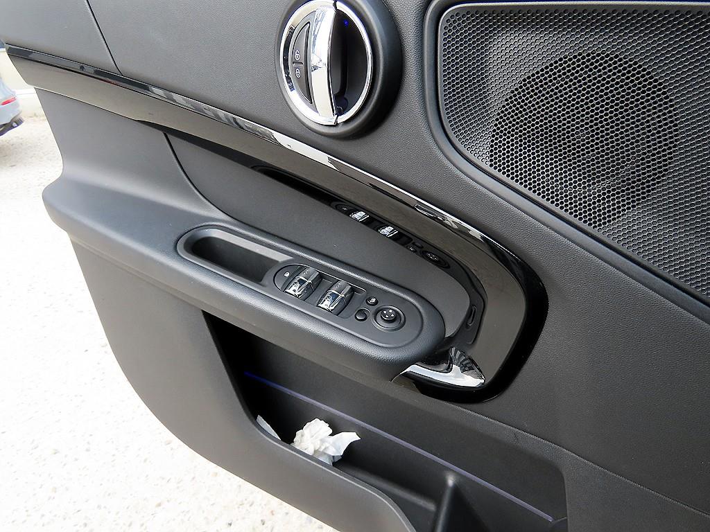 Mini Countryman - Vista 11