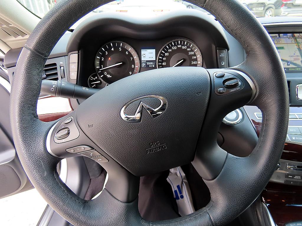 Infiniti Q - Vista 8