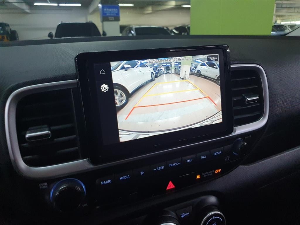 HYUNDAI Venue - Vista 7