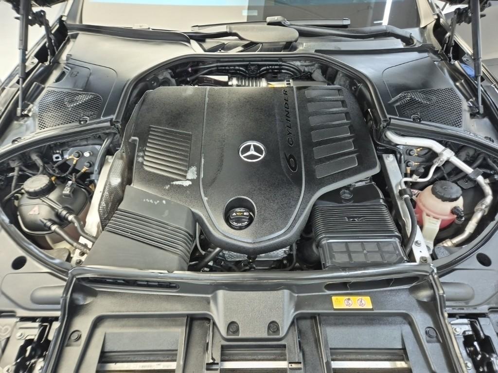 Mercedes Benz S Class - Vista 5