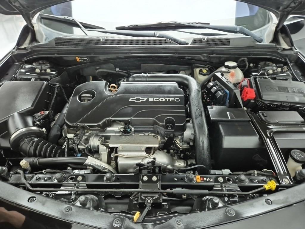 Chevrolet Malibu - Vista 5