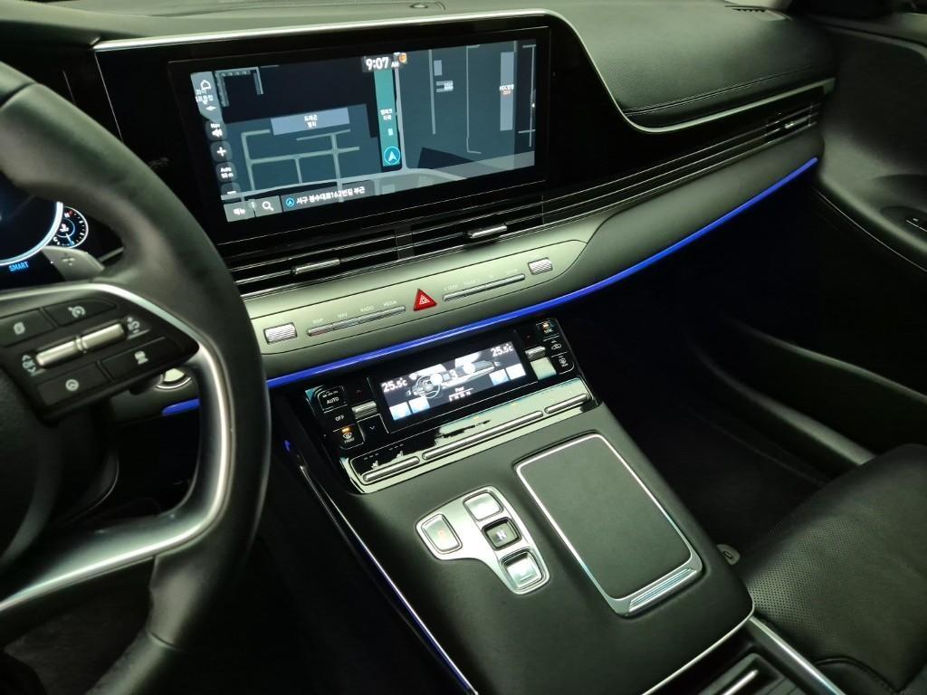 HYUNDAI Grandeur - Vista 10