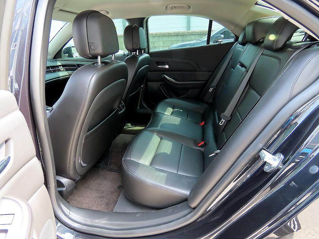 Chevrolet Malibu - Vista 6