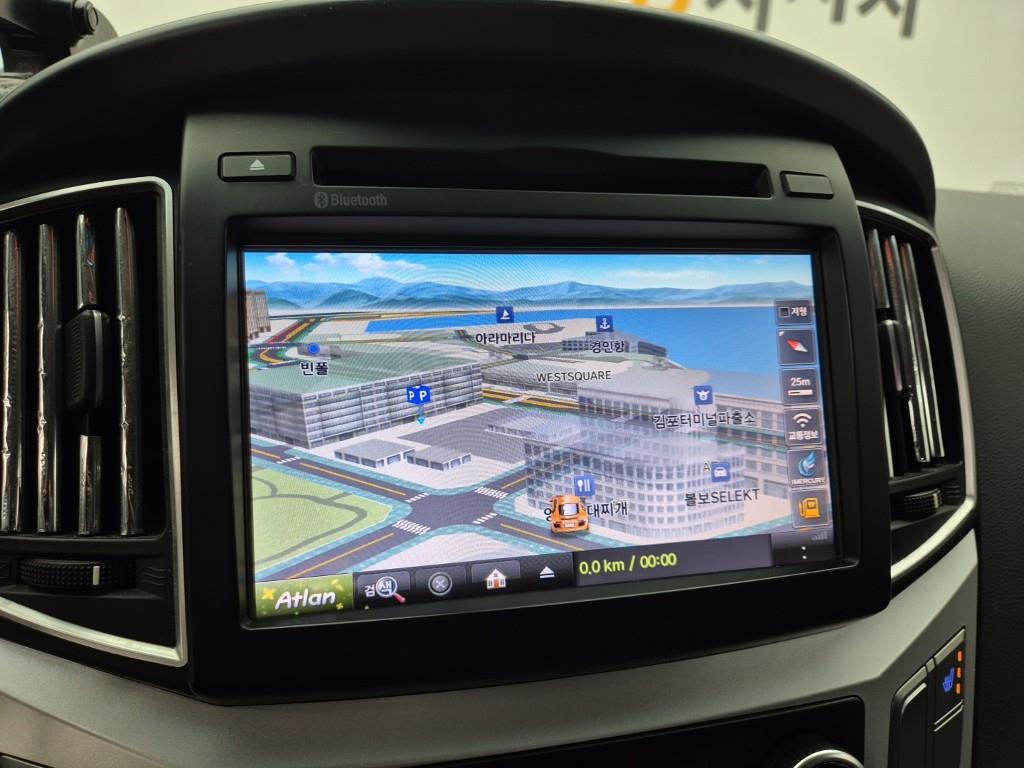 HYUNDAI Starex 2016 Plateado - Importación desde Corea - HF Imports Iquique - Foto 13