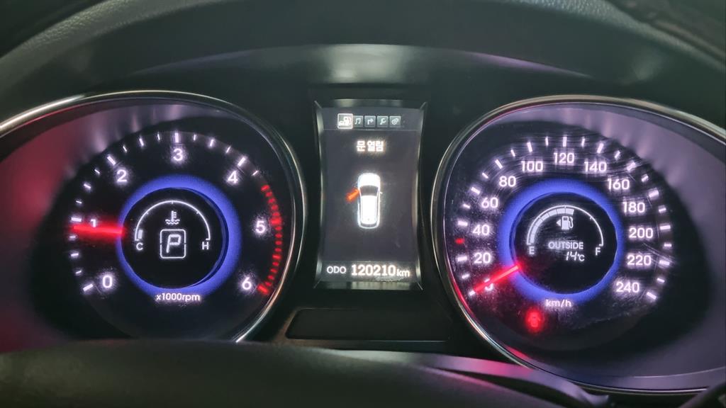 HYUNDAI Santa Fe - Vista 9