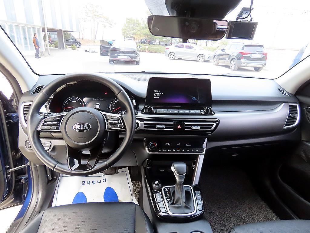 KIA Seltos - Vista 7