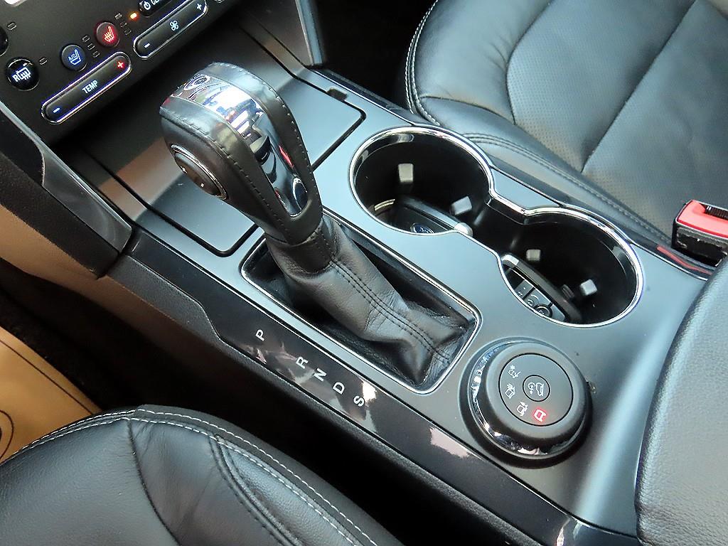 Ford Explorer - Vista 10