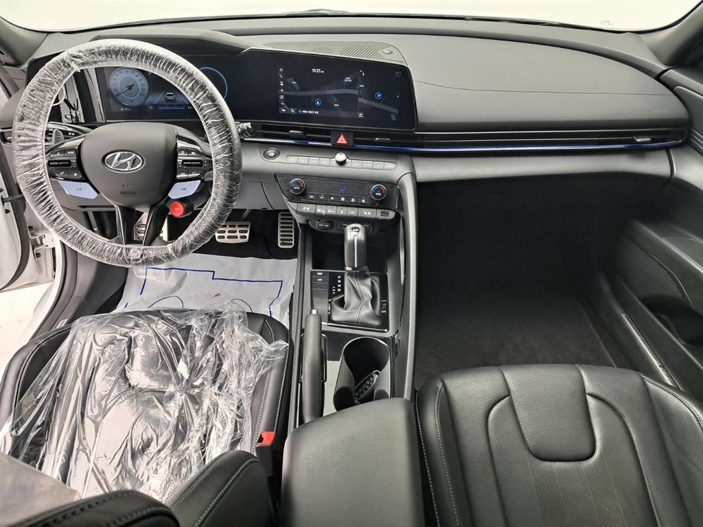 HYUNDAI Avante - Vista 11