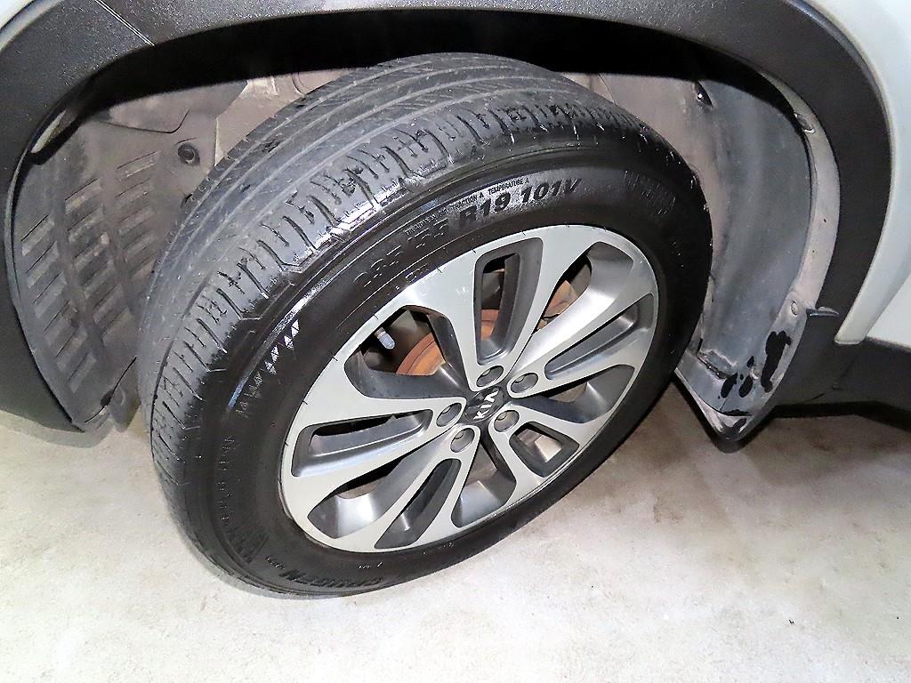 KIA Sorento 2013 Plateado - Importación desde Corea - HF Imports Iquique - Foto 20