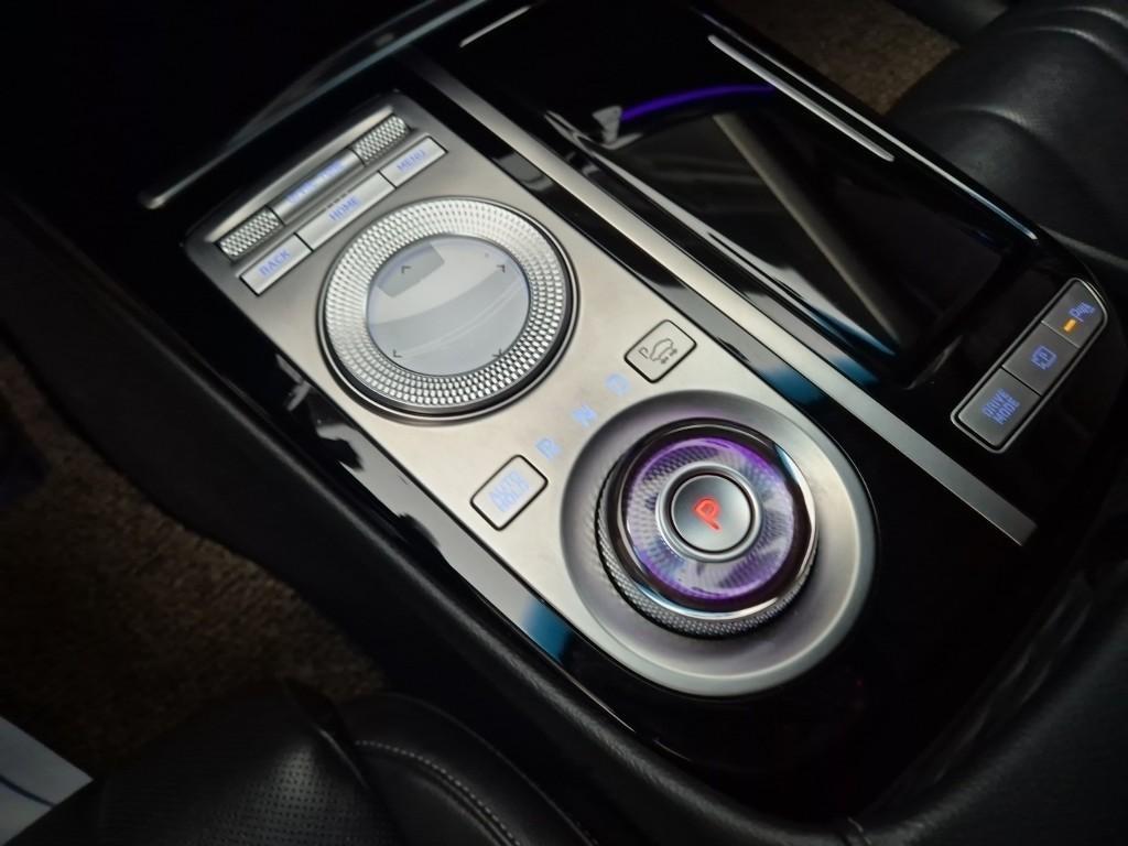 Genesis G80 - Vista 8