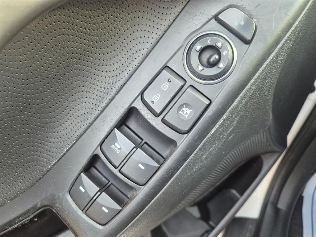 HYUNDAI Avante 2012 Blanco - Importación desde Corea - HF Imports Iquique - Foto 18