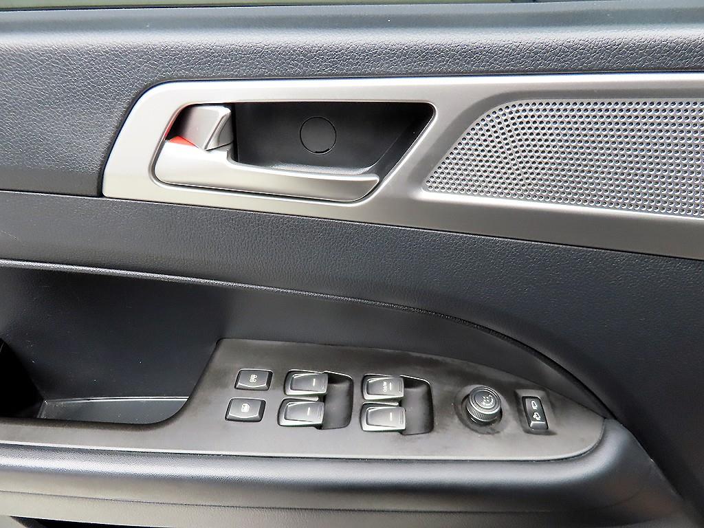 Ssangyong Rexton - Vista 11