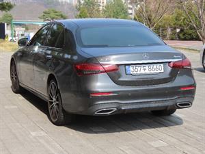 Mercedes Benz E class - Vista 8