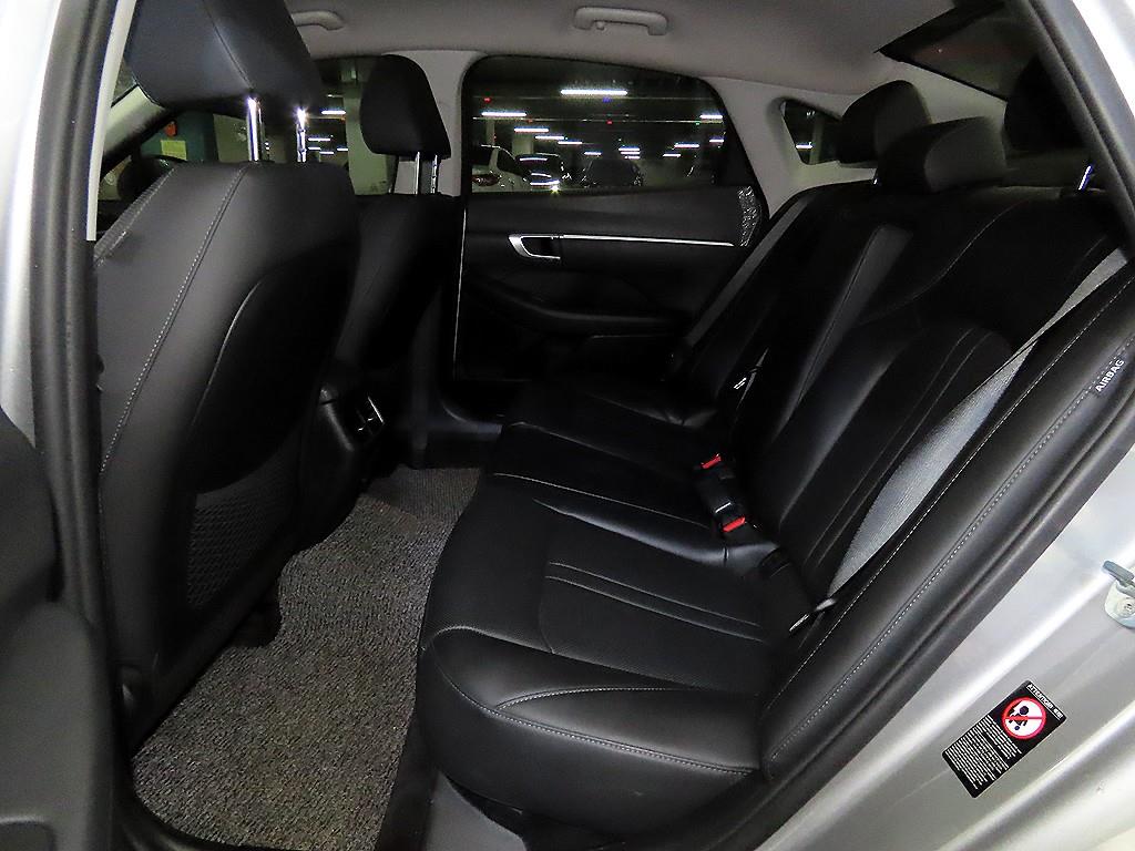 HYUNDAI Sonata - Vista 7