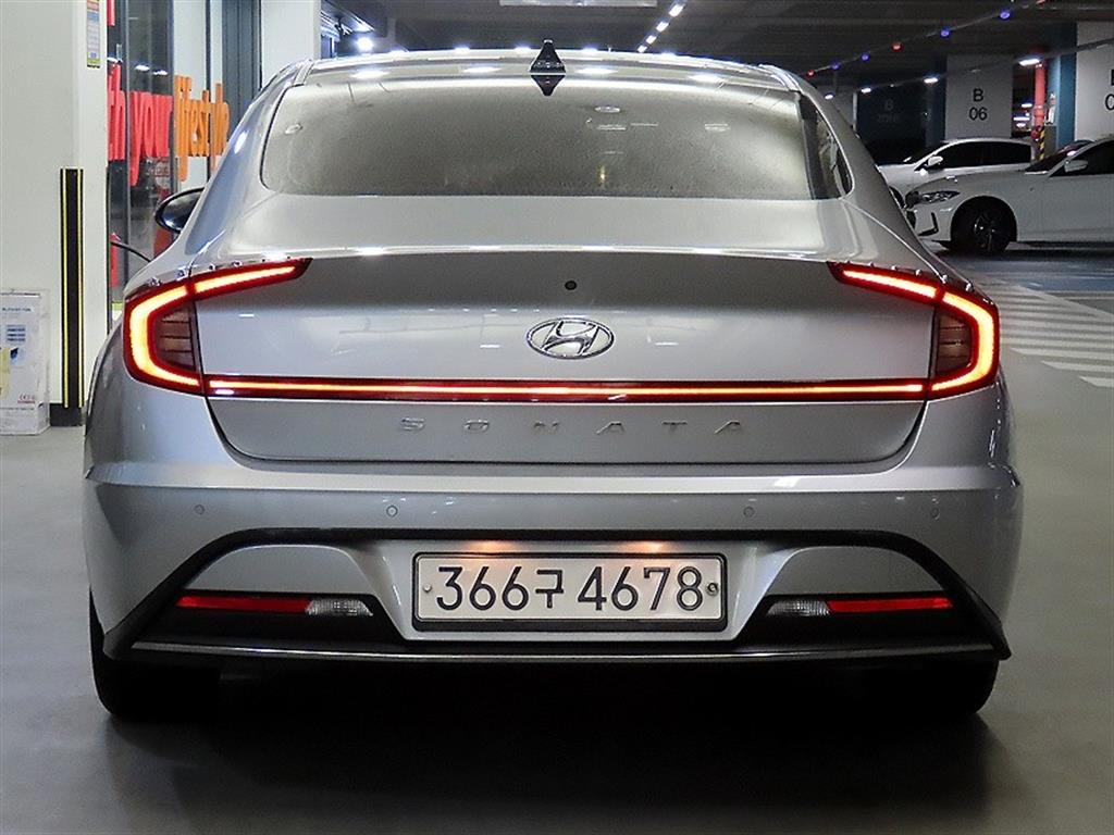 HYUNDAI Sonata - Vista 5