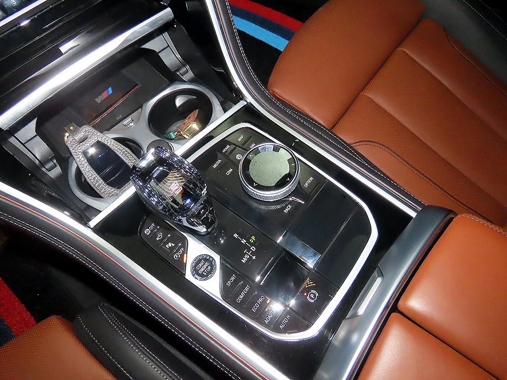 BMW 8 Series - Vista 12